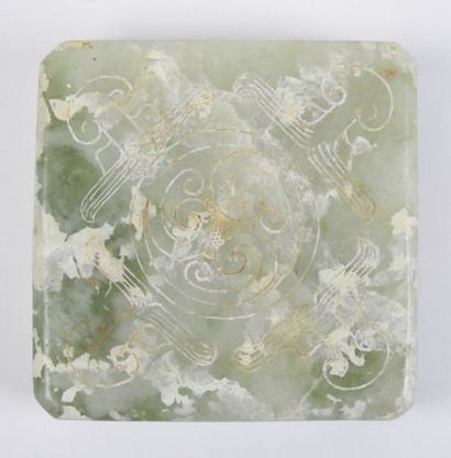 CHINA: SQUARE jade box, lid with incised...