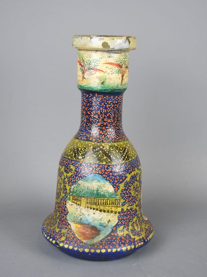VASE à NARGUILE OTTOMAN en verre peint à...