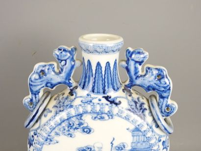 CHINA: White-blue porcelain flask decorated...