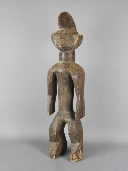 MUMUYE: Iaganagana altar statue in carved...