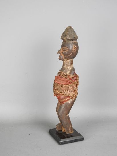 YAKA, République Démocratique du Congo.
Bois,...