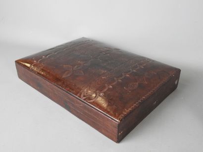 MAURITANIA: Wooden and leather jewelry box...