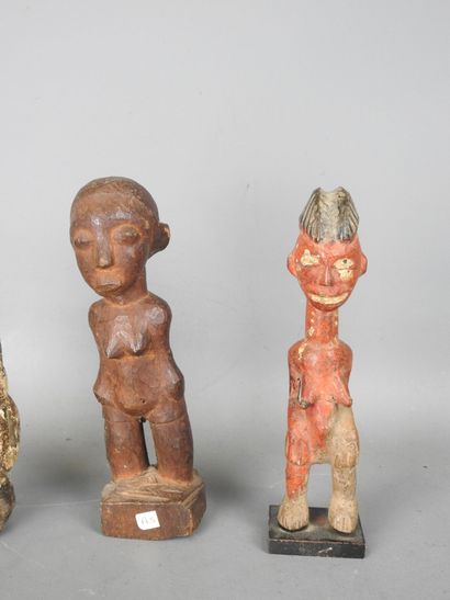 DEUX Statuettes et un lance-pierre BAOULE,...