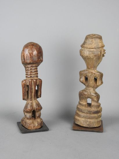 SONGYE, RDC : Deux statues de pouvoir en...