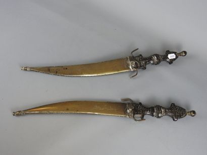MAURES Mauritania
Two daggers and scabbards...