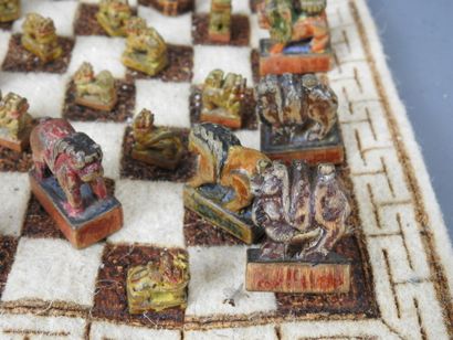 MONGOLIE : Trois jeux d'échec anciens avec...