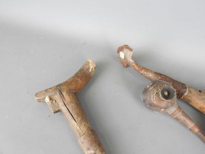 TWO KUBA PIPES in carved wood and metal....