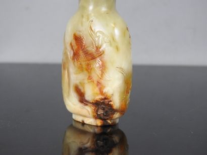 CHINE - XIXe siècle
Flacon tabatière en jade...