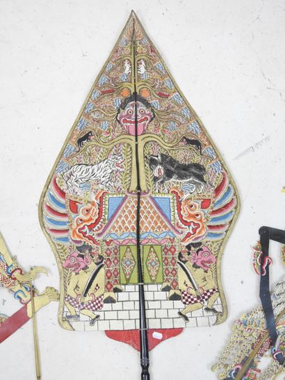 INDONESIE : Deux marionnettes 