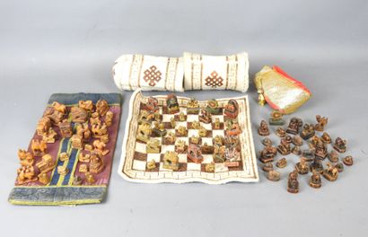 MONGOLIE : Trois jeux d'échec anciens avec...