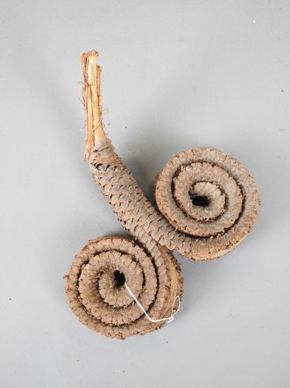 OCEANIE : Boucle nasale en fibres naturelles....