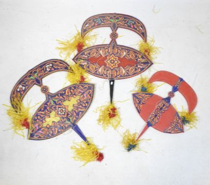 MALAISIE : 3 cerf-volants 