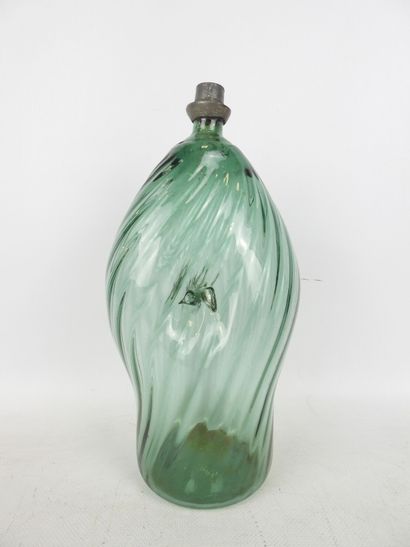 VASE in blue glass paste with oblique marbling....