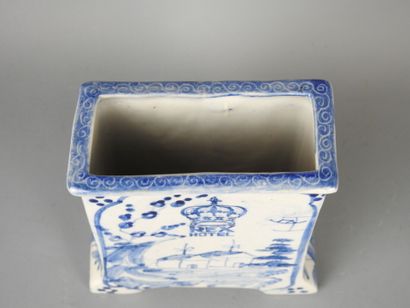 VIETNAM: Rectangular blue-white porcelain...