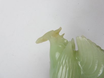 CHINE : un coq et deux oiseaux en jade. H.6.5...