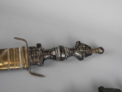 MAURES Mauritania
Two daggers and scabbards...
