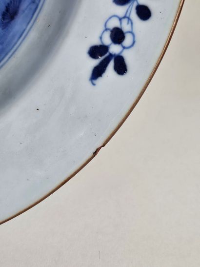 CHINE, XVIIIe.
Série de deux assiettes creuses...