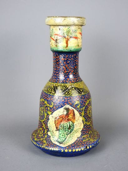 VASE à NARGUILE OTTOMAN en verre peint à...