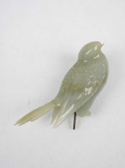 CHINE : un coq et deux oiseaux en jade. H.6.5...