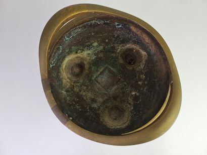 VIETNAM, fin XIXe.
Brûle parfum tripode en...