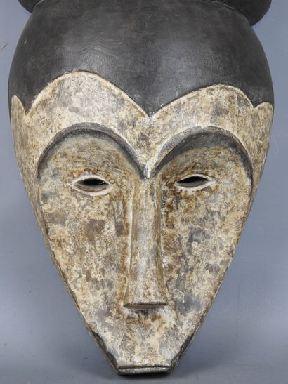 GABON : Masque Fang en bois, XXème siècle....