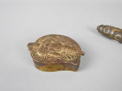 TIBET: DZI resin amulet. L: 7 cm. 
A small...