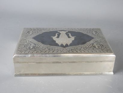 CIGARETTE BOX in sterling silver with niello...