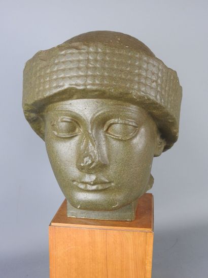 LAGASH: Head of the statue of Gudea dedicated...