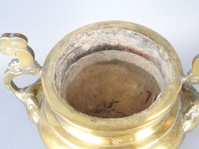BRULE PARFUM en bronze et laiton doré reposant...