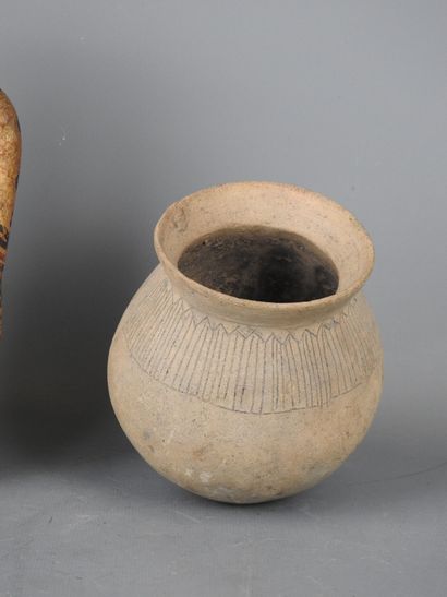 Grande KABYLIE: Terracotta baluster-shaped...