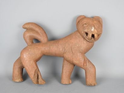 FON, Benin: Zoomorphic sculpture in carved...