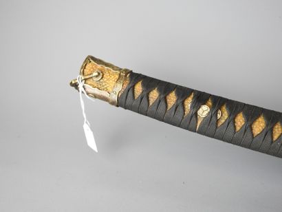 JAPAN: Katana with handle covered in shagreen...