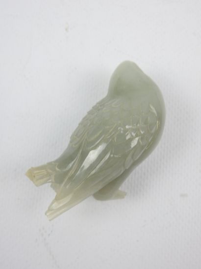 CHINE : un coq et deux oiseaux en jade. H.6.5...