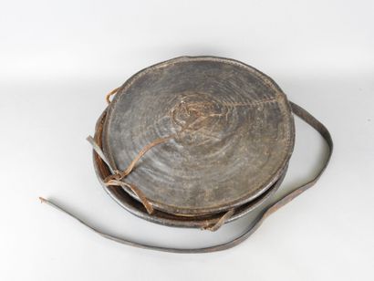 OROMO, Ethiopia.
Plant fibers, leather, deep...