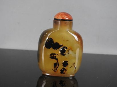 CHINE - XVIIIe/XIXe siècle
Flacon tabatière...