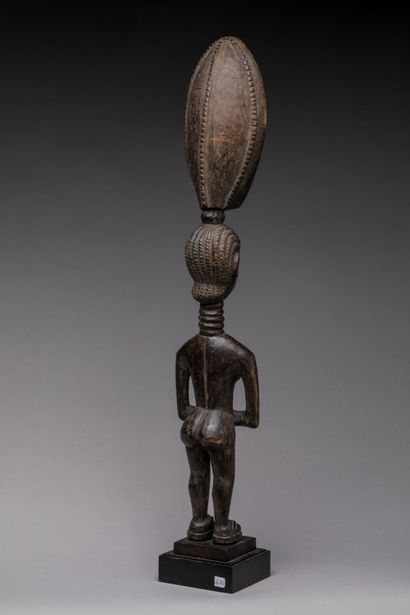 DAN, Ivory Coast.
Hardwood, dark brown patina.
Standing...