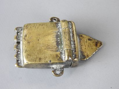 TIBET : Grelot en bronze, étui en bronze...
