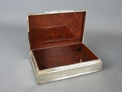 CIGARETTE BOX in sterling silver with niello...