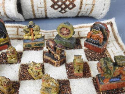 MONGOLIE : Trois jeux d'échec anciens avec...