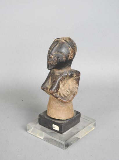 SONGYE : Demi figure NKISI figurant un personnage...