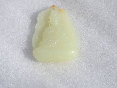 Carved jade haloed BUDDHA. 4x3cm