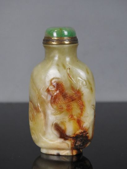 CHINE - XIXe siècle
Flacon tabatière en jade...