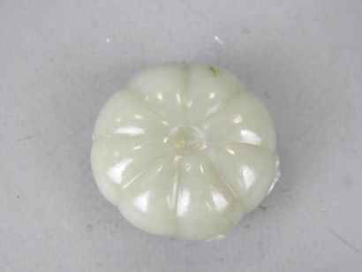 CHINA - 18th/19th century
Small celadon jade...