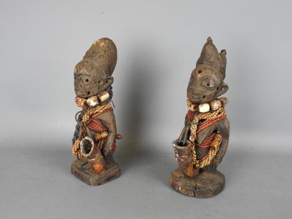 Couple de statues africaines, originaires...