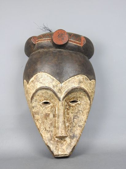 GABON : Masque Fang en bois, XXème siècle....