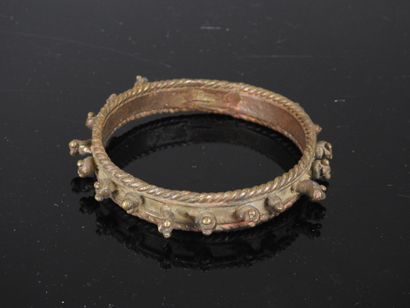 BURKINA FASO: Lobi bronze bracelet. D. 9...