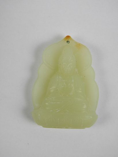 Carved jade haloed BUDDHA. 4x3cm