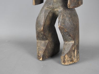 MUMUYE: Iaganagana altar statue in carved...