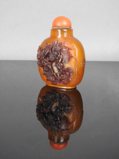 CHINA - 20th century
Orange glass snuff bottle...