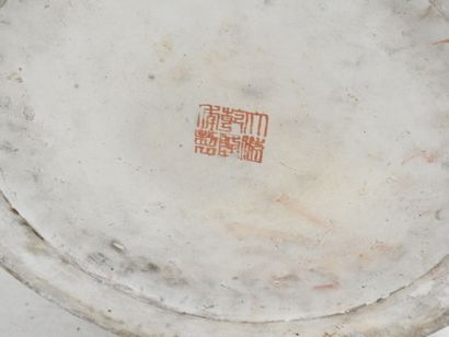 CHINA, Canton: Pair of large baluster-shaped...